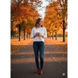 Polo Ralph Lauren Size M Cropped Sweatshirt,  Casual, Modern, Y2K, Cottagecore,